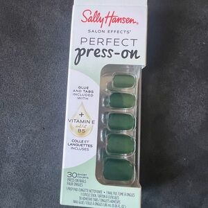 Sally Hansen Green,red gold sparkle, dark blue,pink sparkle, red Press-On Nails